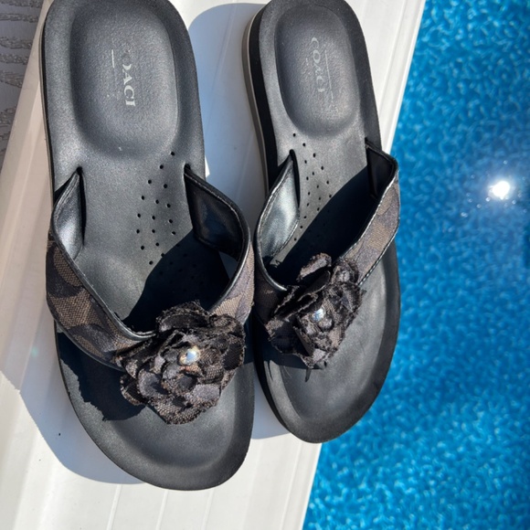 Coach JILLIAN Brown Floral Flip Flops - Picture 5 of 11